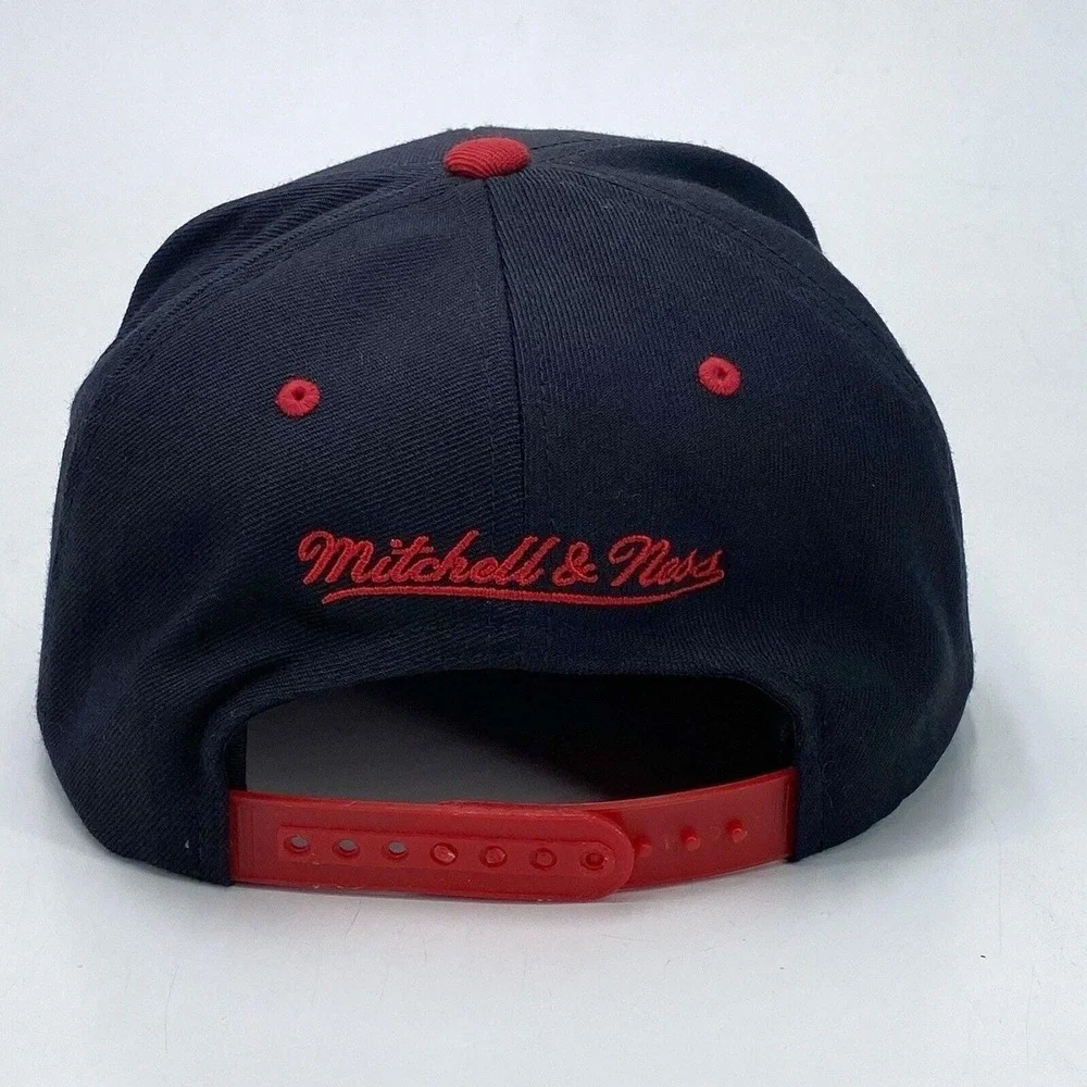 Miami Heat Mitchell & Ness Hardwood Classics Snapback Hat‎ 100% Wool 2-Tone